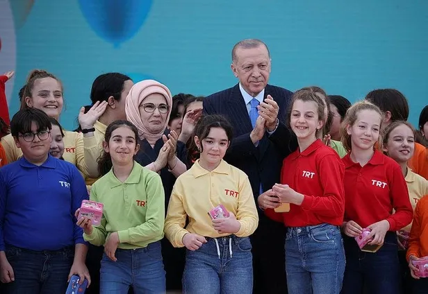 Başkan Erdoğan'dan Başakşehir Millet Bahçesi'ndeki 23 Nisan Çocuk Şenliği'nde önemli açıklamalar-3