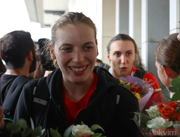 Saha da coşturuyor dışarıda da! Melissa Vargas Dj kabinine geçti geceye damgasını vurdu! Herkesin dilinde Vargas var - 31