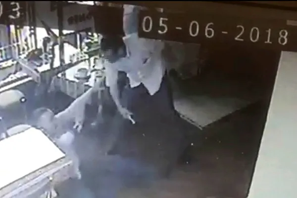 kizini-taciz-ve-tehdit-eden-adami-olduren-baba-kadir-isik-tahliye-edildi-allah-dogrunun-yar-ve-yardimcisi-olsun-1614371920762.jpg Kızını taciz ve tehdit eden adamı öldüren baba Kadir Işık tahliye edildi: Allah doğrunun yar ve yardımcısı olsun-3