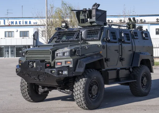 TÜMOSAN’dan 4x4 zırhlı araç-3