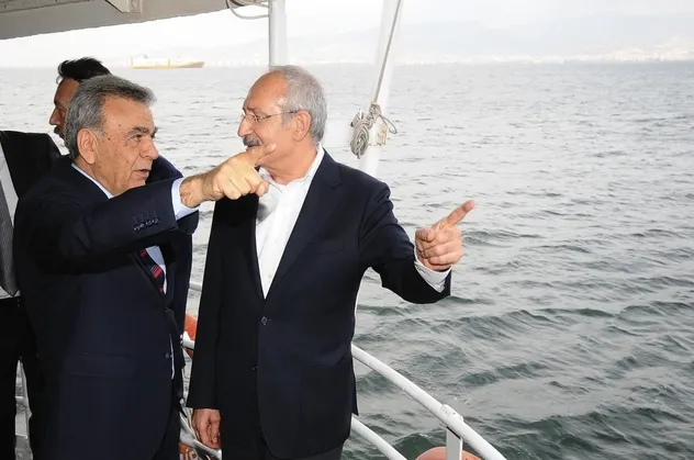 CHP'de Aziz Kocaoğlu İzmir Büyükşehir Belediye Başkanlığı adaylığını açıkladı