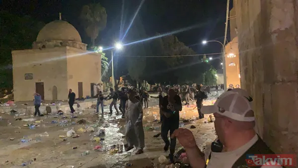 Kudüs'te İsrail terörü! İsrail polisi Mescid-i Aksa’da namaz kılan cemaate saldırdı - 17