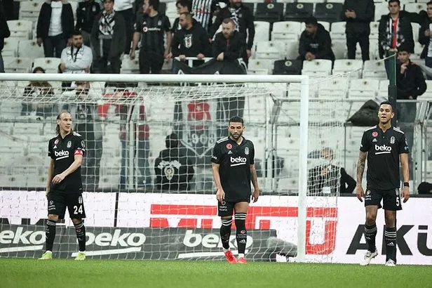besiktas-gecen-sezonu-mumla-ariyor-1638130544258.jpeg Beşiktaş geçen sezon Aboubakar ve Larin katkılarını mumla arıyor! Batshuayi ve Kenan Karaman geride kaldı-3