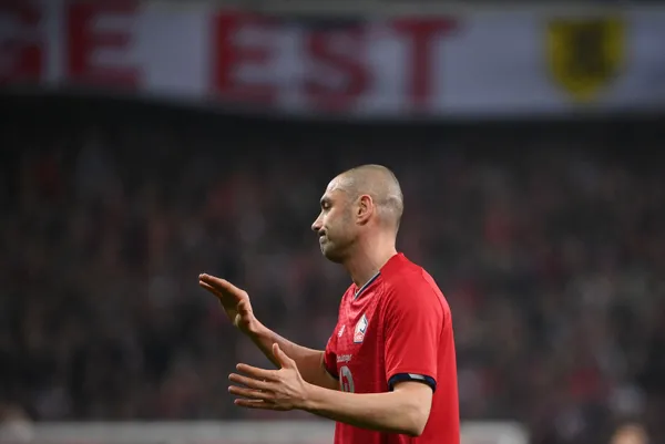 burak-yilmaz-lilleden-ayriliyor-super-lige-donuyor-besiktas-ve-adana-demirspor-ile-gorustu-1647609101020.jpg Burak Yılmaz Lille'den ayrılıyor! Süper Lig'e dönüyor: Beşiktaş ve Adana Demirspor ile görüştü-5