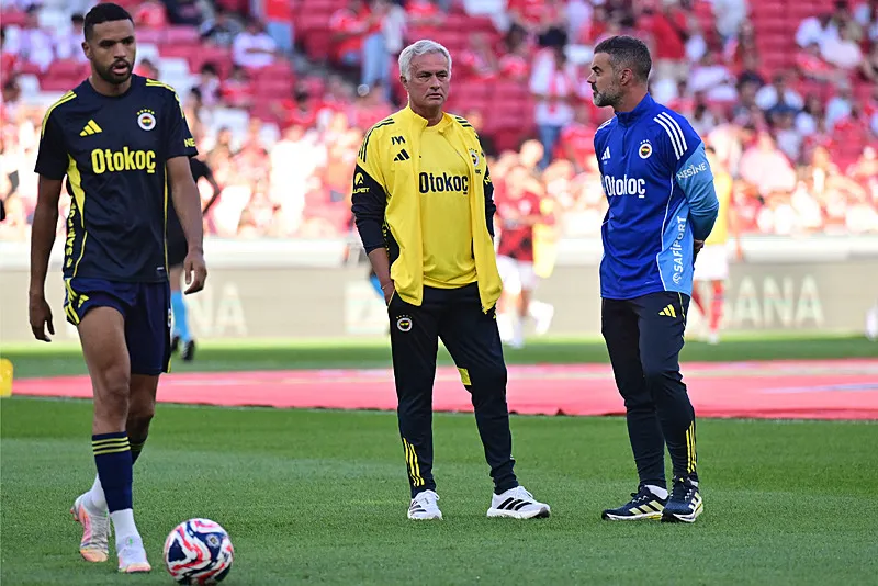 Fenerbahçe'de ıslak imzalar atılıyor! 4 yıldız yolda - 6