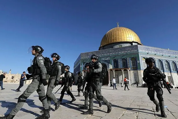 israilin-mescid-i-aksa-baskinina-dunya-islam-birliginden-kinama-1650120576757.jpeg Mescid-i Aksa'da İsrail zulmü! Dünya İslam Birliği'nden kınama geldi-3