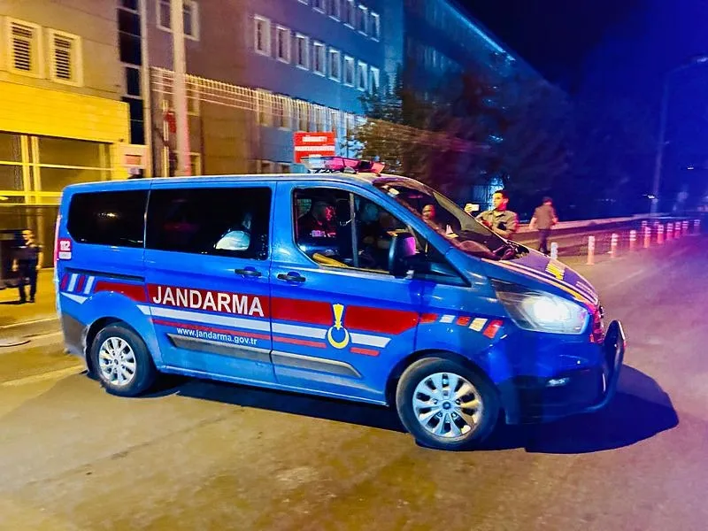 Nevzat Bahtiyar, Jandarma ekiplerince adliyeden alınıp cezaevine götürüldü