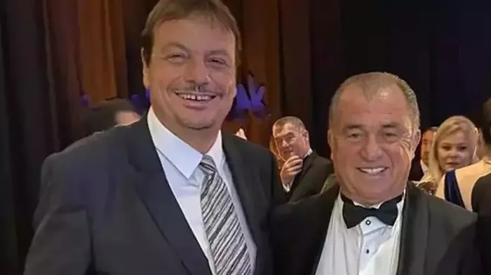 fatih-terimi-bekleyen-17-zorlu-gun-ilk-transferi-ve-ekibi-belli-oldu-havalimaninda-ilk-aciklamasini-yapti-alac-1703676507303.jpeg Fatih Terim'i bekleyen 17 zorlu gün! Havalimanında ilk açıklamasını yaptı: Kimse merak etmesin gerekeni yapacağım-6