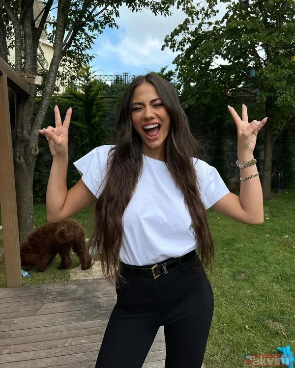 2,5 ay önce evlenen Oğuzhan Koç’un baldızına bakın! Demet Özdemir ablasını paylaştı! Gören dilini ısırdı! Ortalığı yakıp kavurdu... - 2