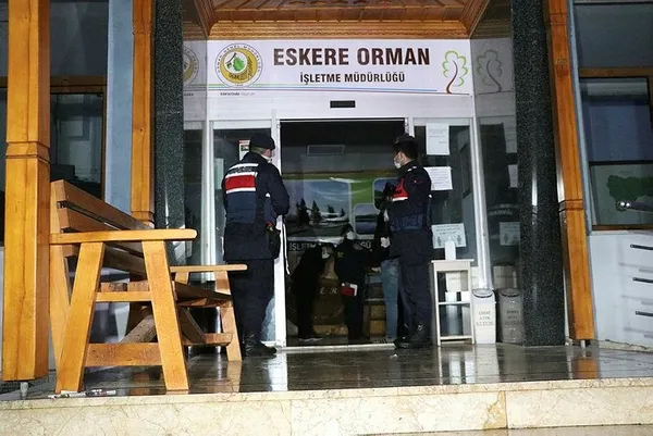 10 milyonluk vurgun yapıp paraları Dubai ve Hollanda'da yedi: Mehmet Pekşen, önceki gün gözaltına alındı-7