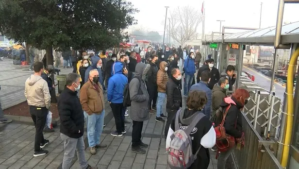 İstanbul'da yoğun sis etkili oldu! Boğaz, transit gemi geçişine kapatıldı-6