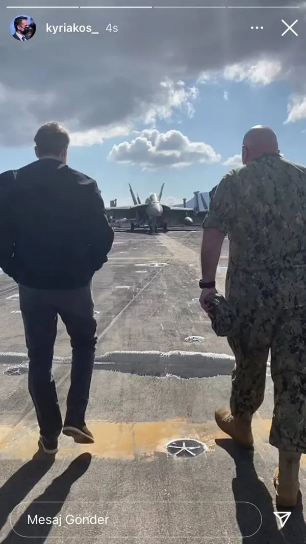 son-dakika-yunanistan-basbakani-kiryakos-micotakis-giritteki-abd-ucak-gemisi-uss-dwight-d-eisenhoweri-ziyaret-etti-1616505058149.jpg SON DAKİKA: Yunanistan Başbakanı Kiryakos Miçotakis Girit'teki ABD uçak gemisi USS Dwight D. Eisenhower'i ziyaret etti-6
