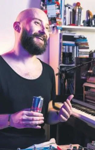 Çağrı Sertel'den Instakonser!