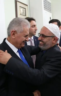Başbakan Yıldırım'dan darp edilen müezzine ziyaret