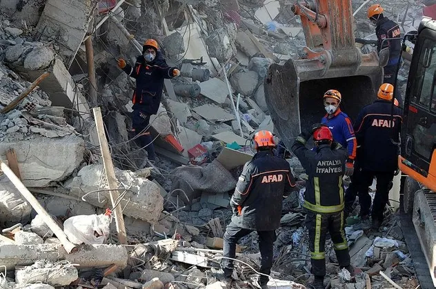 Son dakika: İletişim Başkanlığı Elazığ'daki depreme ilişkin son durumu açıkladı