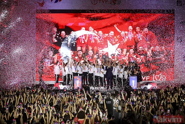 Filenin Sultanları, Avrupa şampiyonluğunu doyasıya kutladı! Vargas "Malatya bulunmaz eşin" türküsüne eşlik etti - 2