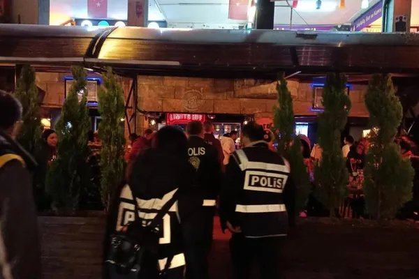 bursada-drone-destekli-huzur-operasyonu-250-polis-katildi-1636782529636.jpg Bursa'da ''drone" destekli huzur operasyonu! 250 polis katıldı-7