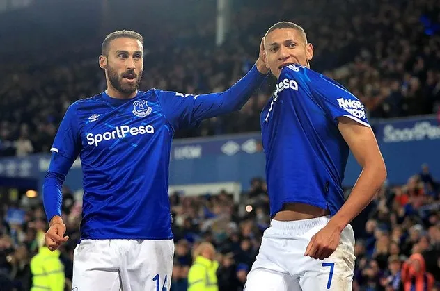 Cenk Tosunlu Everton evinde galip