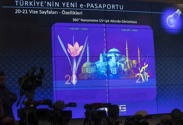 turkiyenin-yerli-e-pasaportlari-yunani-panikletti-ayasofya-i-kebir-camii-serifi-1652262846415.jpeg