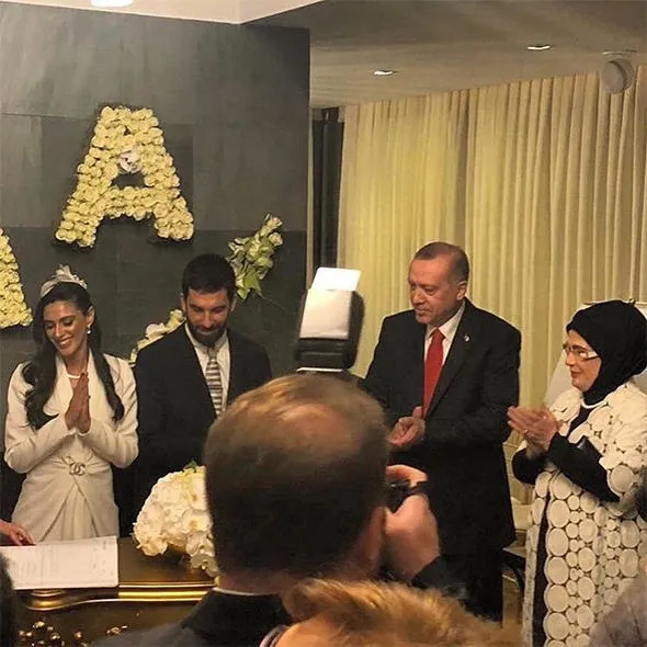 Arda Turan-Aslıhan Doğan çiftinin bebeğinin cinsiyeti belli oldu-2
