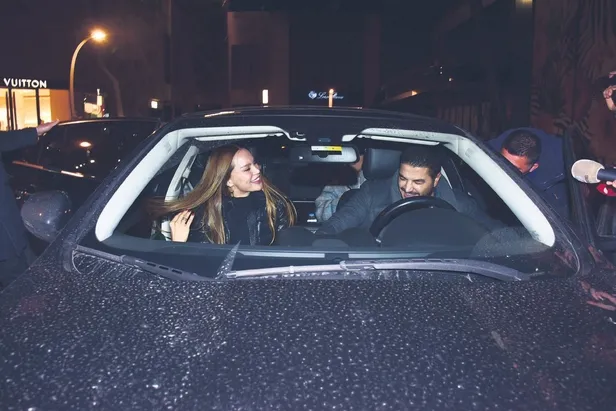 alisandan-buse-varolla-ikinci-baharinizi-mi-yasiyorsunuz-sorusuna-ilginc-cevap-1648061366368.jpeg Alişan'dan 'Buse Varol’la ikinci baharınızı mı yaşıyorsunuz?' sorusuna ilginç cevap!-7