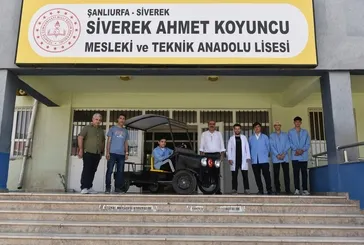 Şanlıurfa’da lise öğrencileri güneş enerjisiyle çalışan araç üretti