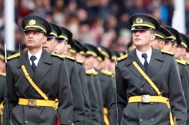2019 Astsubay ve subay maaşları ne kadar?