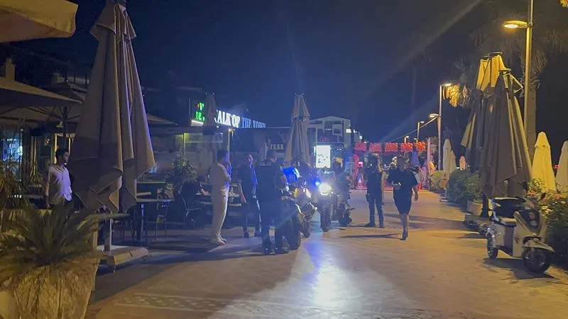Marmaris ilçesinde güvenlik uygulamaları hız kesmeden devam ediyor. (İHA)