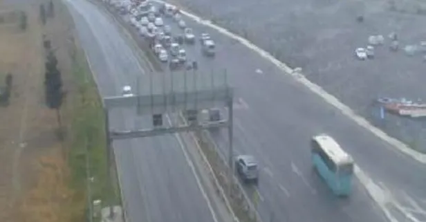 D-100'de feci kaza! Ulaşıma kapatıldı