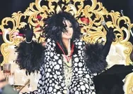 Modacısı Pınar Kerimoğlundan Bülent Ersoy’a sürpriz hediye!