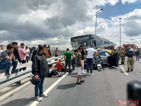 SON DAKİKA: İstanbul Yenikapı'da İETT otobüsü çok sayıda araca çarptı! Yaralılar var - 4