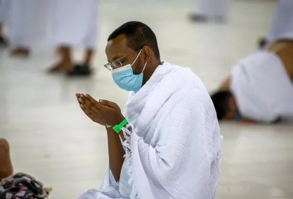 kabede-ramazan-ayinda-salgin-tedbirlerine-siki-sikiya-bagli-kalinacak-teravihler-10-rekat-kilinacak-1617029128031.jpg Kabe’de, Ramazan ayında salgın tedbirlerine sıkı sıkıya bağlı kalınacak: Teravihler 10 rekat kılınacak-5