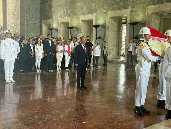CHP'de dananın kuyruğu koptu! 'Değişim' için kendini yollara vuran Tanju Özcan'dan Genel Merkez Kılıçdaroğlu'na bombardıman: Koltuk fırlattı-9
