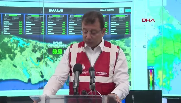 İstanbul sular altında CHP'li İBB Başkanı Ekrem İmamoğlu ise harikalar diyarında! Vatandaşın isyanını görmedi ekibine teşekkür etti