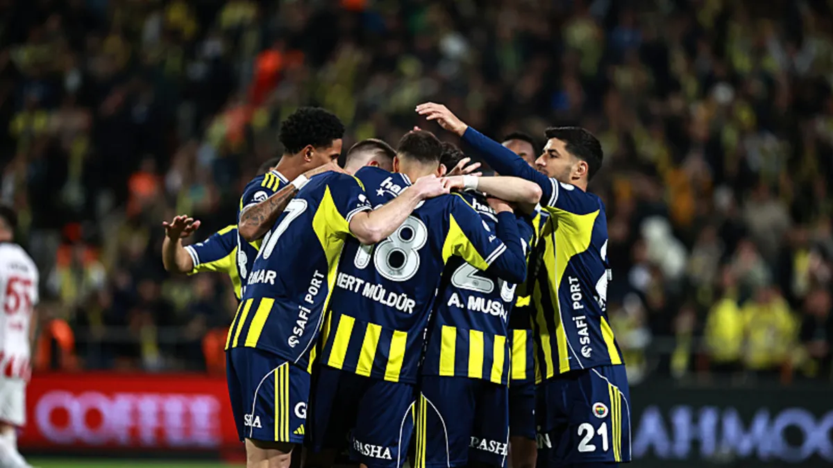 Kanarya Süper Kupa'da finale kanatlandı! Fenerbahçe - Samsunspor: 2-0 | MAÇ SONUCU