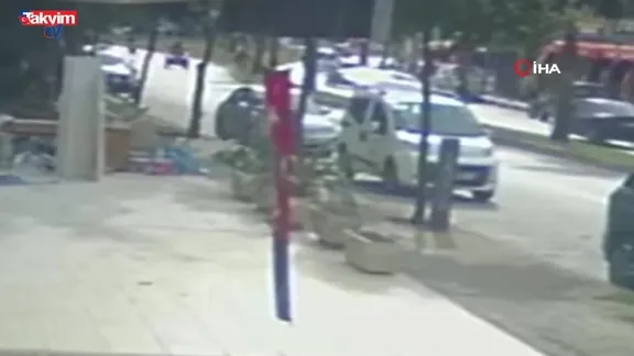 Manavgat’ta feci kaza: Otomobilin çarptığı ATV sürücüsü ağır yaralandı! Kaza anı kamerada!