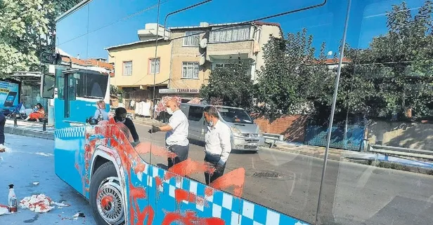 Ümraniye'de otobüse alınmayan kadın önce aracı yumrukladı, sonra kırmızıya boyadı
