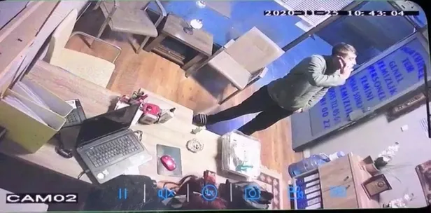 SON DAKİKA: Telefon hırsızı suç makinesini 'terlik' ele verdi!-4