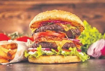 Hamburger yemek reflüye davetiye çıkarıyor!