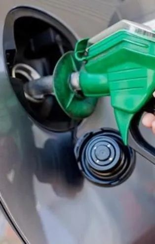 Benzin ve motorine yeni indirim