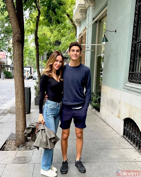 İbrahim Kutluay kızıyla gezmede! 13 yıl Demet Şener ile evli kalmıştı! İrem Kutluay’ın son hali “Annesinin kopyası” dedirtti - 24