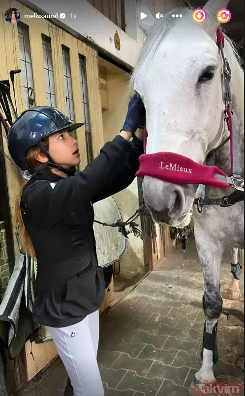 55'lik Hakan Ural'ın “3 numara” dediği kızı Gisela son haliyle şaşırttı! Sibel Can’a benzetilen Melisa Ural paylaştı: Koca kız olmuş! - 23