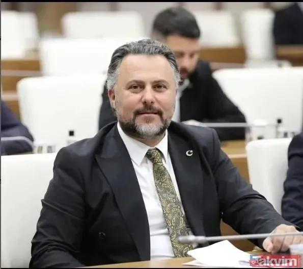 CHP'li belediyede skandal! Başkan yardımcısının uygunsuz görüntüleri ortaya çıktı! Personel ekmeğinden oldu - 5