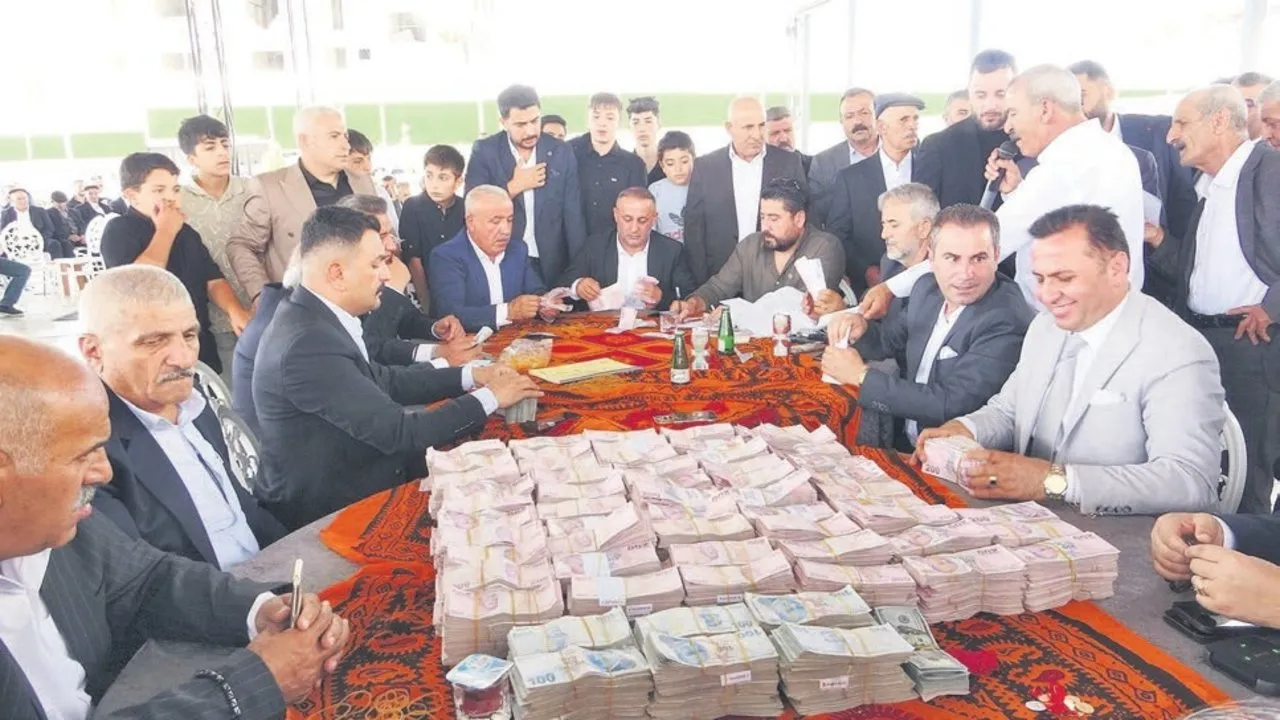 Düğüne gelin