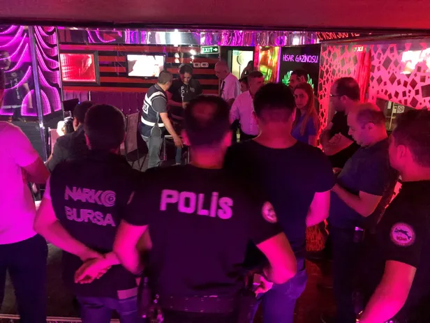 Bursa'da gece kulüplerine şok baskın! Böyle yakalandılar-5