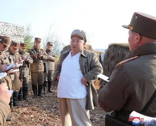 Koronavirüsü Kim takar! Maske ve eldivensiz gitti!