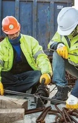 Taşeronlar sözleşmeli kadrolu işçi olacak