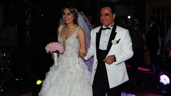 erol-kose-ile-fulden-kose-cephesinde-flas-gelisme-cekismeli-bosanma-davasi-sonuclandi-yasasin-adalet-diyerek-a-1644513478798.jpg Erol Köse ile Fulden Köse cephesinde flaş gelişme! Çekişmeli boşanma davası sonuçlandı! ‘Yaşasın adalet’ diyerek adliyeden ayrıldı-2