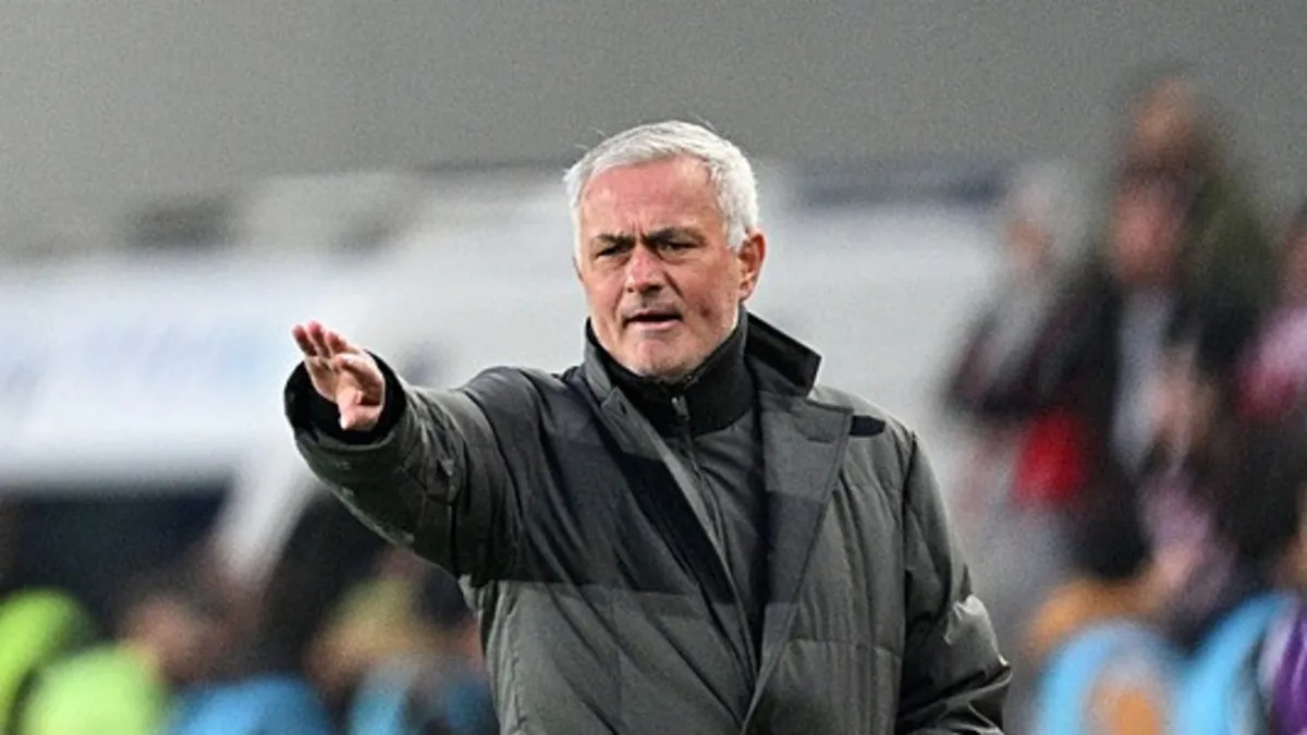 Mourinho'dan G.Saray'ın 3 puan gerisinde olmalarına ilginç yorum: Bizim için harika bir başarı