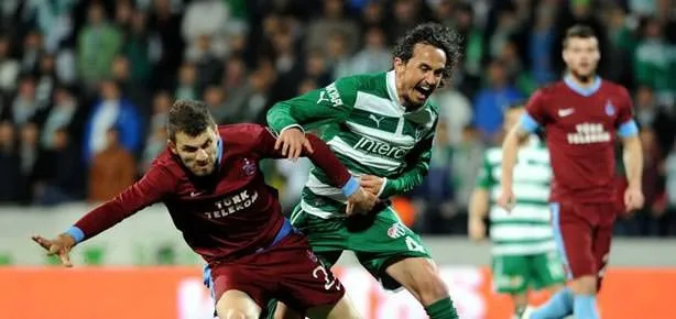 Fırtına ilk 4’e kafa tutamıyor